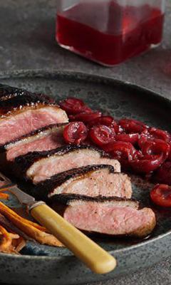  Duck fillet with cherries