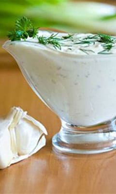 Балканский соус с брынзой