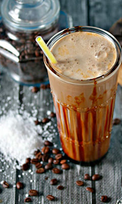 Coffee with white chocolate and salted caramel