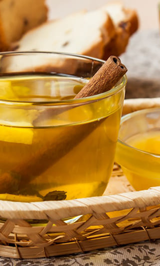 Lemonade with cinnamon