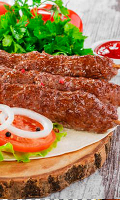 Люля-кебаб з індички із соусом «Слива зі спеціями»