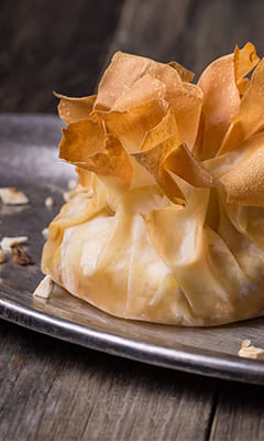 Sacs with marinated mozzarella and greek sauce «Tzatziki»