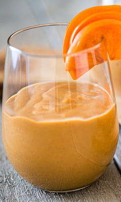Smoothie with persimmon and ryazhenka