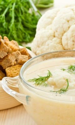 Cream soup from cauliflower
