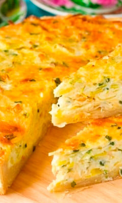 Творожный соленый пирог с сыром