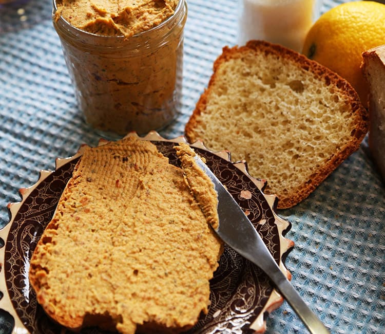 Паштет з білої фасолі, перцю і рікоти