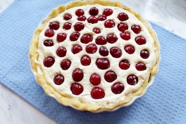 Пирог с творожной начинкой