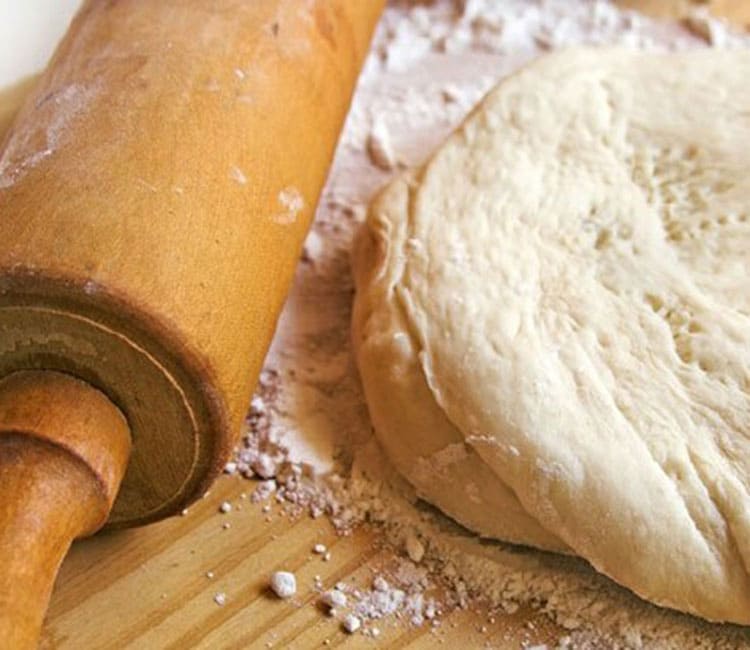 Pizza doughon the basis of yogurt TM Shchedryk